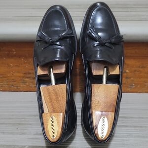 Johnston & Murphy Mens Black Leather Tassel Loafers. 8D.